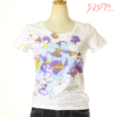30周年チャリティーTシャツ KANAKO SATOさんモデル